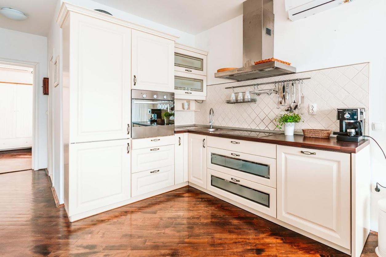 Sutivan Best Apartments 외부 사진