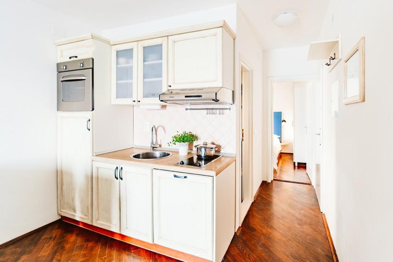 Sutivan Best Apartments 외부 사진